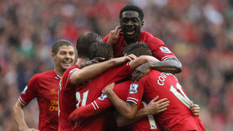 看着都疼！加纳国脚脚踝90度翻转，被日本击败，下轮战玻利维亚（加纳国脚脚踝近90度扭曲令人揪心，球队不敌日本，下一轮迎战玻利维亚）