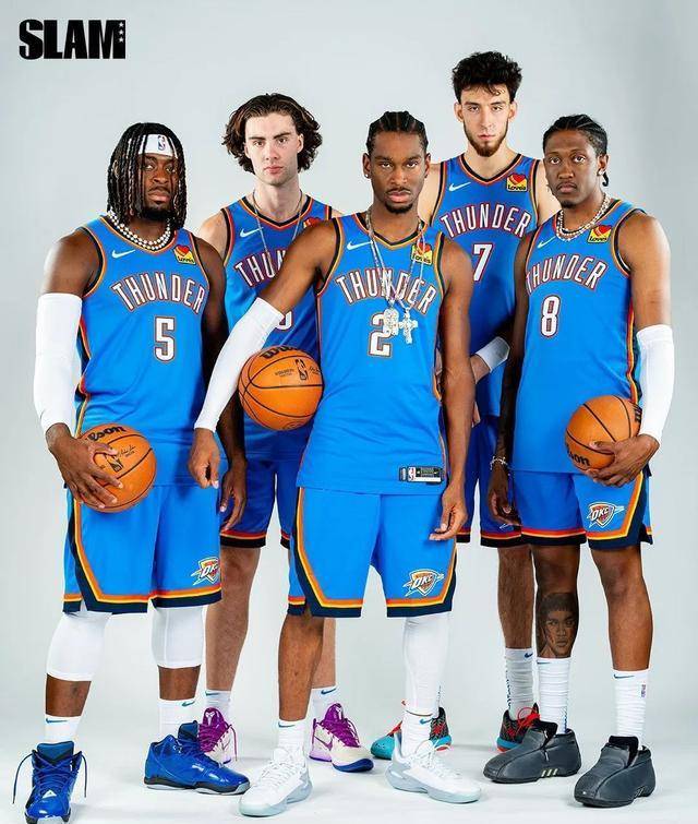 孔帕尼：逆转困境的精神很重要，迪亚斯总能在混乱中创造可能（孔帕尼：逆风翻盘靠精神，迪亚斯总能乱中生机）