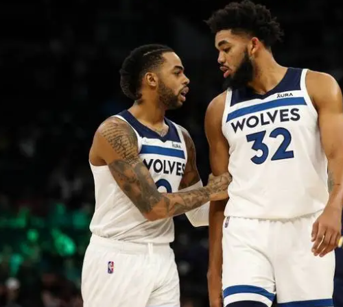 德甲身价更新：穆西亚拉&奥利塞1.3亿欧并列第一，凯恩6500万欧（德甲身价榜刷新：穆西亚拉与奥利塞以1.3亿欧领跑，凯恩6500万欧）