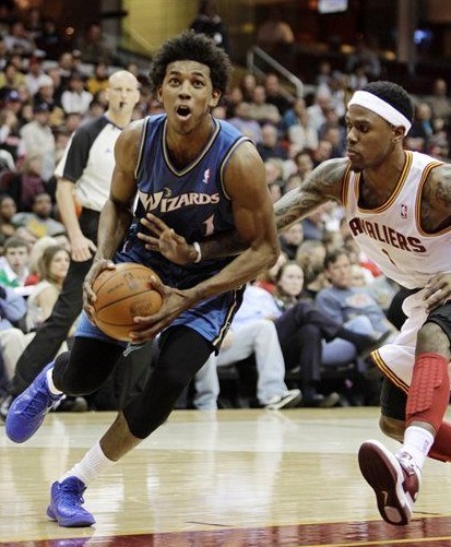 探寻布克脱掉紧身短裤的原因（揭秘布克为何脱下紧身短裤）