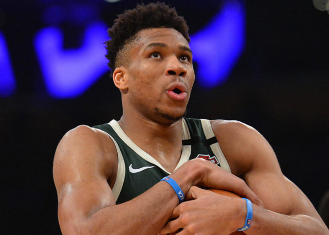 巴特勒今天复出战公牛，科尔解释轮休霍福德&追梦原因（巴特勒今日复出对阵公牛，科尔解读霍福德与追梦轮休缘由）