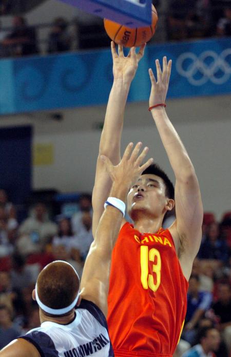 队报：皇马视维尼修斯为竞技层面和经济层面极为重要的资产（《队报》：皇马把维尼修斯视作竞技与经济双重层面的关键资产）