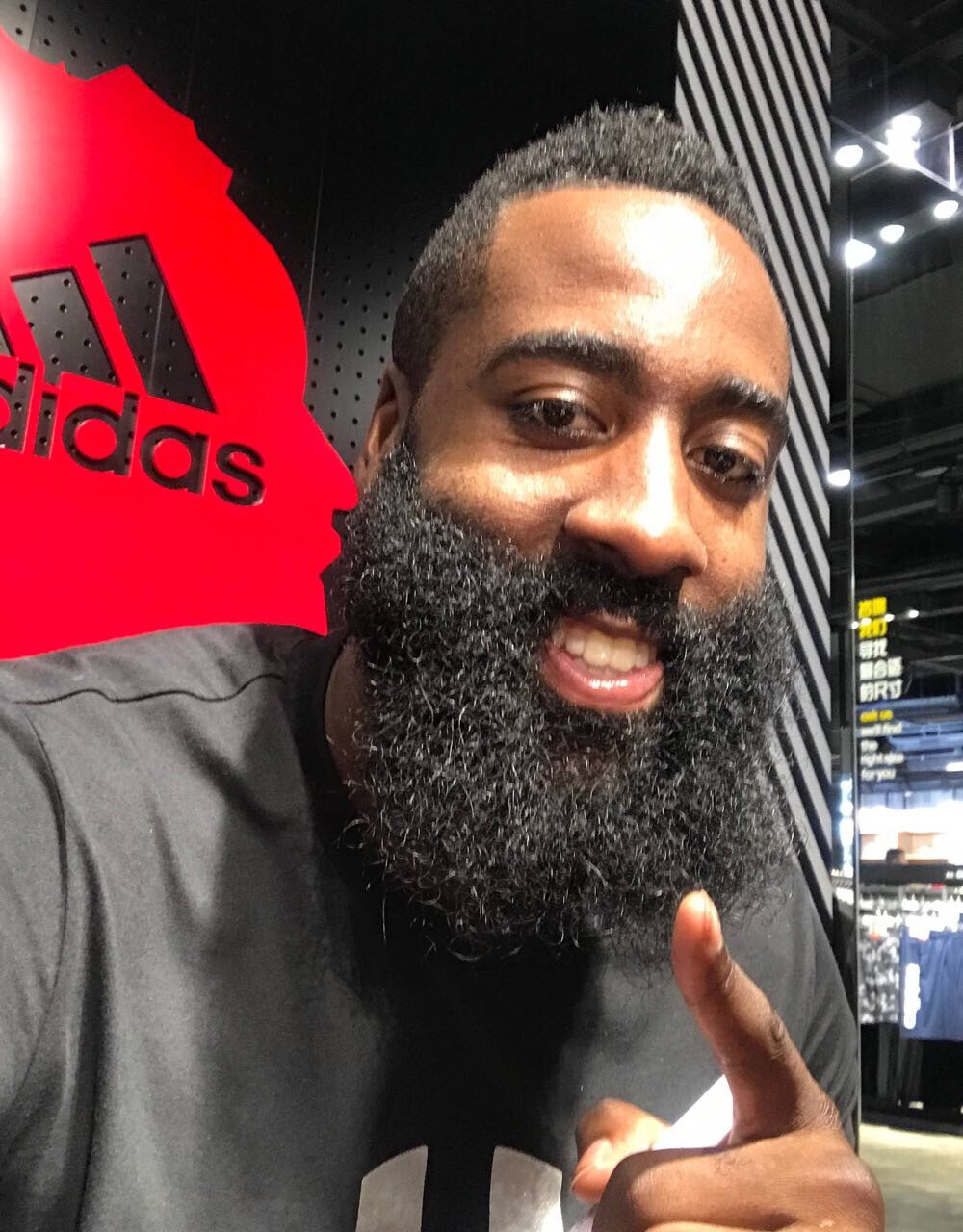 中超：武汉三镇2-0战胜浙江队（中超战报：武汉三镇2-0力克浙江队）