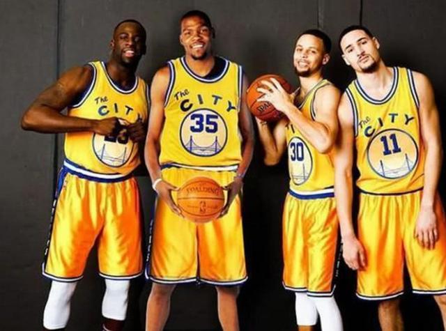 马德兴：U18国足11月将与吉尔吉斯斯坦U18进行两场内部热身赛（马德兴：国青U18队11月将与吉尔吉斯斯坦U18进行两场封闭热身赛）