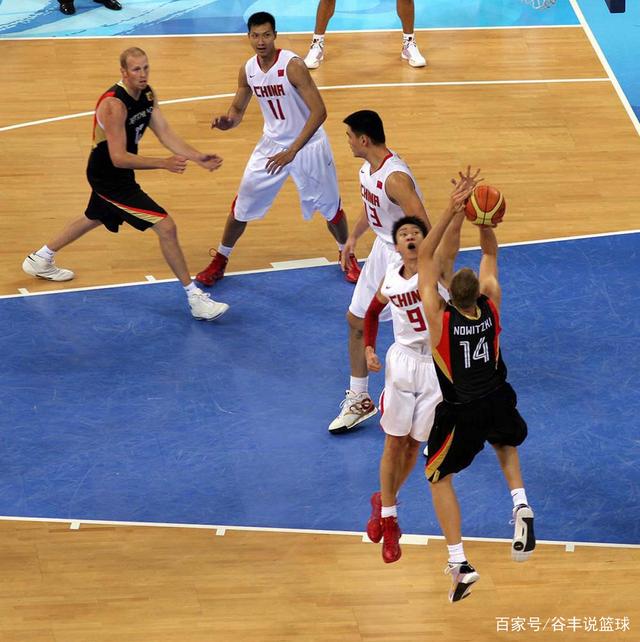 火箭哈登末节爆发连得15分（哈登末节狂飙连取15分）