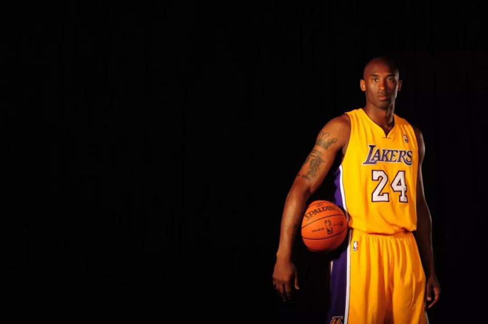 12年无球魔咒有望打破 数据示巴萨2-1取胜（12年进球荒或告终，数据预测巴萨2-1告捷）