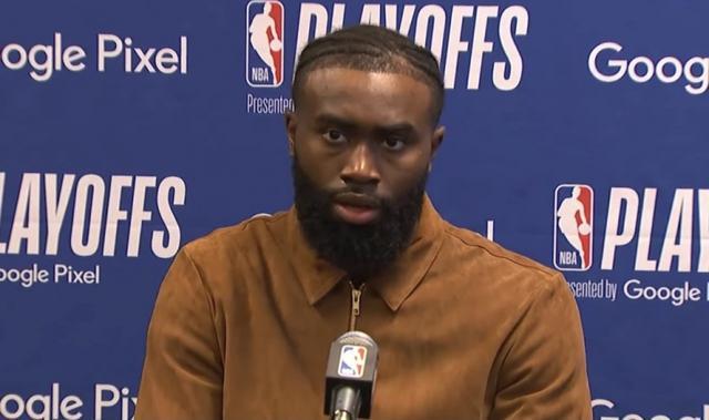 劫富济贫看红魔！曼联对阵英超第4-9名全胜 对阵下半区球队仅1胜（曼联陷入“劫富济贫”怪圈：对英超第4-9名全胜，下半区仅获1胜）