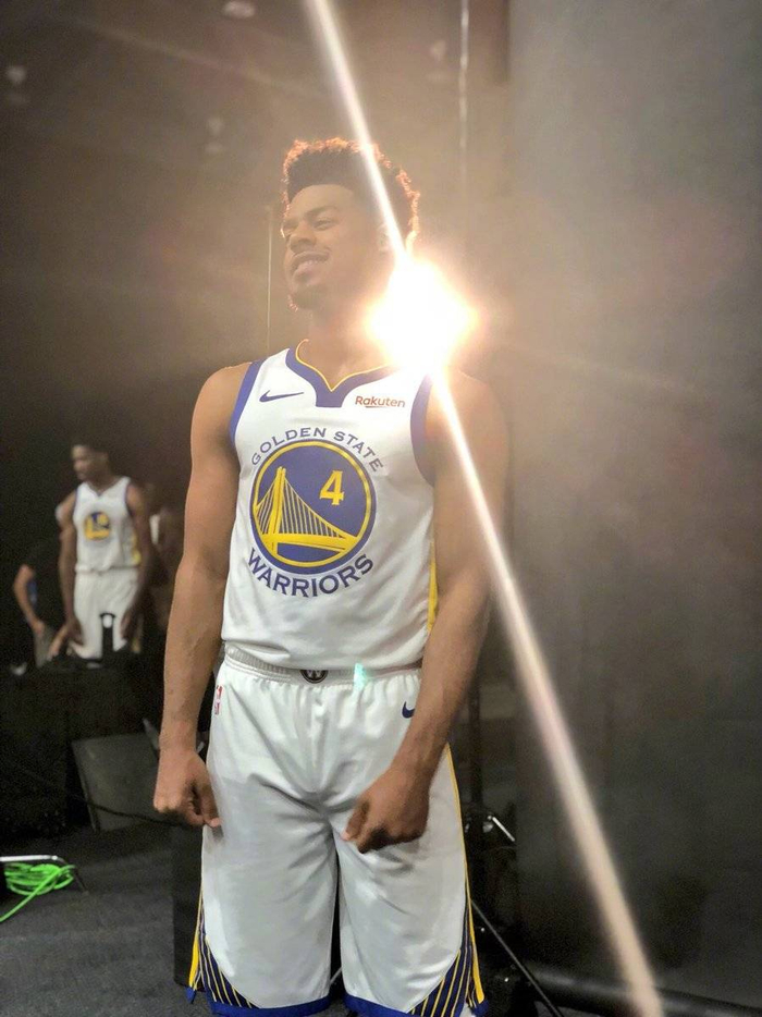 苏亚雷斯月底离队，梅西三老队友全告别迈阿密国际（苏亚雷斯月底离队，梅西三名老搭档悉数告别迈阿密国际）